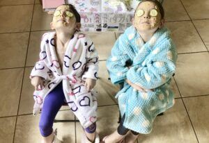 Free activities to do with children - spa day